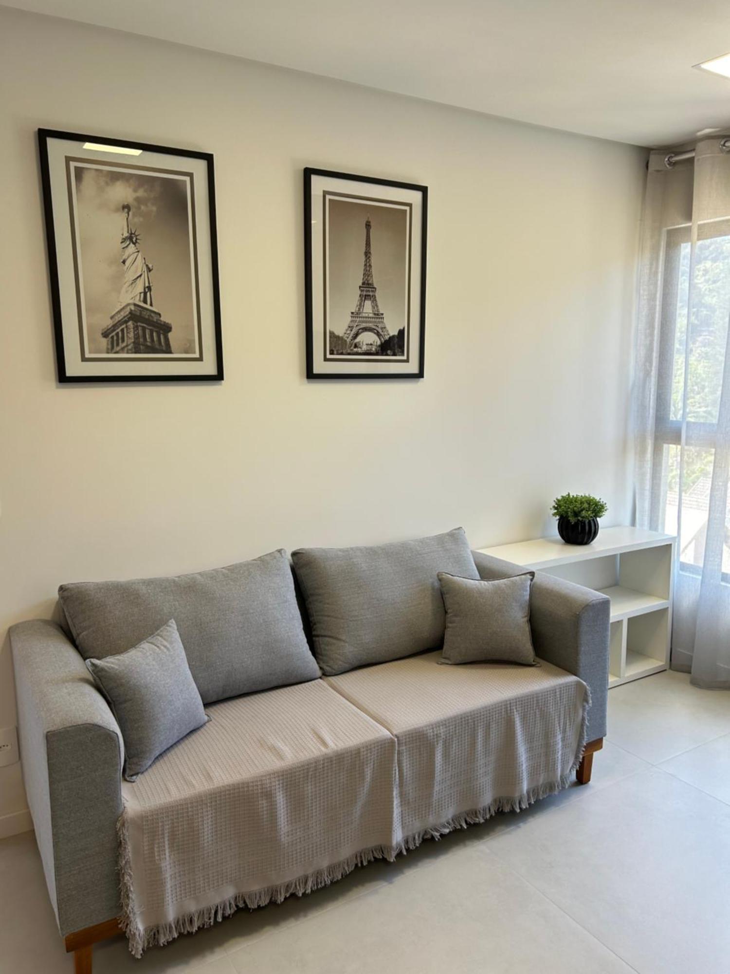 Novo 3,3 Km Germanica Apartment *